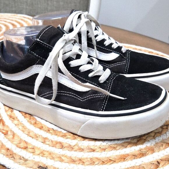Vans Old Skool Platform Black and White Suede Sneakers, Size 8W/6.5M - Picture 1 of 9